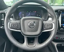 Notranja slika - Volvo XC40 - B3P Plus Dark Avt. - 14 - Predogledna slika