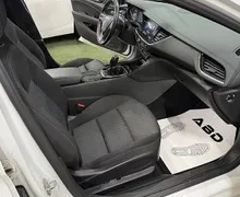 Zunanja slika - Opel Insignia - 2.0D SPORT 1.LASTNIK VIRTUAL LED KLJUKA GRETJE SED - 9 - Predogledna slika
