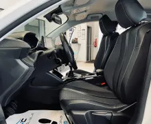 Zunanja slika - Peugeot 2008 - 1,2 PureTech 100 S&S Allure - 9 - Predogledna slika