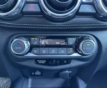 Notranja slika - Nissan Juke - 1.6 Hybrid AT... - 19 - Predogledna slika