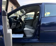 Zunanja slika - Renault Clio - 1.2 Authentique Pack 2.LASTNIK SLO.VOZILO KLIMA - 3 - Predogledna slika