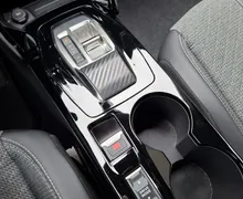 Zunanja slika - Peugeot 2008 - ALLURE 1.2 PURE TECH 130 EAT8 - 9 - Predogledna slika