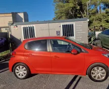 Notranja slika - Peugeot 208 - 1.2 NA KREDIT BREZ POLOGA - 7 - Predogledna slika