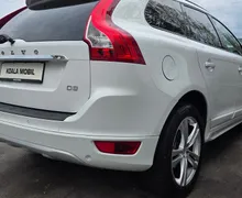 Zunanja slika - Volvo XC60 - FWD D4 MOMENTUM AVTOMATIK-ALU PLATIŠČA-KLIMA-NAVI - 4 - Predogledna slika