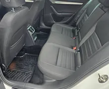 Notranja slika - Škoda Octavia - Combi 1.0 TSI  1.LASTNIK  SLO  LED KLJUKA - 12 - Predogledna slika