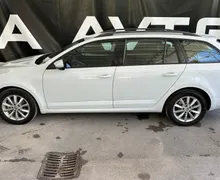 Zunanja slika - Škoda Octavia - Combi 1.6 TDI Ambition DSG-NAVI-AVT.KLIMA-2xPDC - 4 - Predogledna slika