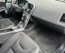 Zunanja slika - Volvo XC60 - D4 A AWD  Momentum-PANORAMA+GRET.SEDEŽEV-BIXENON - 8 - Predogledna slika