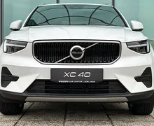 Zunanja slika - Volvo XC40 - B3 P Core AT DCT 3 leta garancije + 3 servisi... - 2 - Predogledna slika