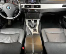 Zunanja slika - BMW Serija 3 - : 318d LCI-STREŠNO OKNO-GRETJE-NAVI-PDC... - 13 - Predogledna slika