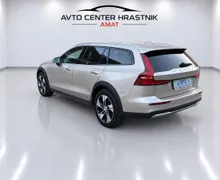 Zunanja slika - Volvo V60 Cross Country - B4D AWD od 1 lastnika 1 letna garancija odličen - 4 - Predogledna slika