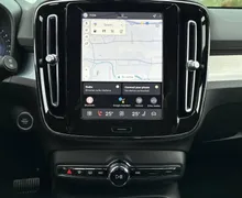 Notranja slika - Volvo XC40 - B3 P Core AT DCT 3 leta garancije + 3 servisi... - 17 - Predogledna slika