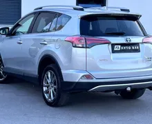 Notranja slika - Toyota RAV4 - Hybrid 2.5-SLO-NAVI-LED+R.KAMERA+KLJUKA - 8 - Predogledna slika