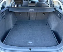 Notranja slika - Volkswagen Golf - Variant 1,4 TSI, 2.lastnik SLO, ACC, CarPlay, LED - 9 - Predogledna slika
