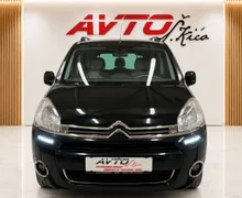 Notranja slika - Citroën Berlingo - 1.6 HDI-2X-DRSNA VRATA-TEMPOMAT-L9D-PDC-SERVISNA - 7 - Predogledna slika