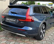 Zunanja slika - Volvo V60 Cross Country - B4 AWD Pro +ACC+Memory+18 Col+Gretje+12.mes.jam - 6 - Predogledna slika
