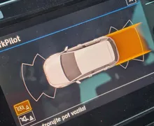 Zunanja slika - Volkswagen Golf - 1.0 TSI BMT ALU PLATIŠČA-ZASLON-1.LASTNIK-KOT NOV - 16 - Predogledna slika