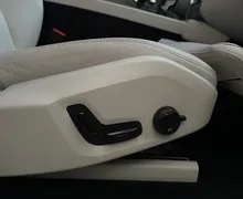 Notranja slika - Volvo XC90 - D4 Momentum Geartronic - 8 - Predogledna slika