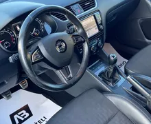 Zunanja slika - Škoda Octavia - 2.0 TDI RS+XENON+NAVI+PDC+KLJUKA... - 10 - Predogledna slika