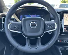Notranja slika - Volvo XC40 - B3P Core Avt - 14 - Predogledna slika