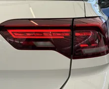 Zunanja slika - Volkswagen T-Roc - R-Line 1.0TSI BMT LED PLUS-KAMERA-NAVI-OGR SEDEŽA - 6 - Predogledna slika
