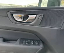 Notranja slika - Volvo XC60 - B5 P AWD Core Avt. - 13 - Predogledna slika