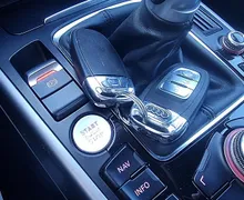 Zunanja slika - Audi A4 - Avant 2.0 TDI+VELIKI SERVIS-NAVI-GR.SEDEŽEV-START-STOP- - 11 - Predogledna slika