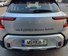 Zunanja slika - KIA Stonic - 1.0 T-GDi 73.6 kW  100 KM  LX Life M T - 4 - Predogledna slika