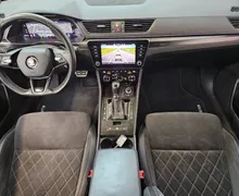 Notranja slika - Škoda Superb - 2.0 TDI Sportline Combi DSG 147 kW - 8 - Predogledna slika