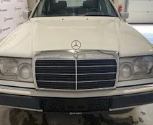 Zunanja slika - Mercedes-Benz E-Razred - 230 BREZ RJE - KLIMATRONIC - ALU - VRHUNSKO STANJE - 2 - Predogledna slika