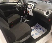 Zunanja slika - Citroën C1 - Attraction 1.0i TEMPOMAT-KAMERA-LED LUČI-43000KM.. - 4 - Predogledna slika