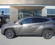 Zunanja slika - Hyundai Tucson - 1.6 T-GDI 150 PREMIUM 2WD°WINTER°1.LASTNIK°SLO°TOP - 5 - Predogledna slika