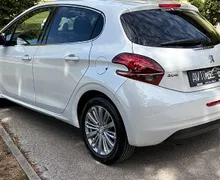 Zunanja slika - Peugeot 208 - 1.2 PureTech Allure - 7 - Predogledna slika
