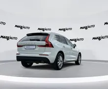 Notranja slika - Volvo XC60 - T8 Recharge Twin Engine AUT  Zračno Kljuka Pano... - 7 - Predogledna slika