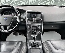 Zunanja slika - Volvo XC60 - D4 R-Design Momentum+133KW+ALU+XENON+USNJE+UGODNO - 9 - Predogledna slika