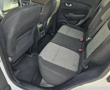 Notranja slika - Renault Kadjar - TCe 140 LIMITED 1.LASTNIK SLO NAVI LED - 12 - Predogledna slika