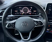 Notranja slika - Volkswagen T-Roc - 2.0 TDI BMT R-Line DSG-Vl.kljuka-Masaža-IQ Light.. - 8 - Predogledna slika