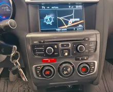 Notranja slika - Citroën C4 - 1.6 e-HDi 6 PRESTAV-NAVIGACIJA-TEMPOMAT-ODLIČEN - 12 - Predogledna slika