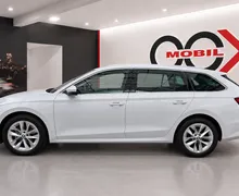 Notranja slika - Škoda Octavia - Combi 2.0 TDI Style DSG- Matrix.panorama.HUD.asist - 8 - Predogledna slika