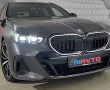 Zunanja slika - BMW Serija 5 - Touring: 540d-XD-M-PAKET-ICONIC-PANO-HLA-SE-360-KAM-ACC- - 1 - Predogledna slika
