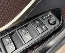 Zunanja slika - Toyota C-HR - Hybrid 1.8 VVT-i C-HIC Avt. - 12 - Predogledna slika