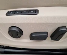 Notranja slika - Škoda Superb - 4x4-2.0 TDI-DSG-PANORAMA-360KAM.-USNJE-ACC-F1-18 - 9 - Predogledna slika