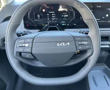 Notranja slika - KIA EV3 - Star 58.3 kWh baterija - 13 - Predogledna slika