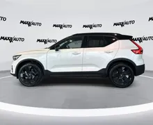 Zunanja slika - Volvo XC40 - B4 P Ultra Black Edition 3 leta garancije + 3 se.. - 3 - Predogledna slika