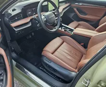 Notranja slika - Škoda Superb - Combi 4x4 2.0 TDI L K DSG CANTON HLAJENJE SED. 3.. - 8 - Predogledna slika