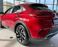Notranja slika - KIA XCeed - 1.6 T-GDi EX Stream ISG 7DCT - 7 - Predogledna slika