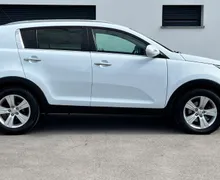 Zunanja slika - KIA Sportage - 1.7 CRDi+SLO+ALU+PDC+USB... - 4 - Predogledna slika