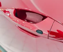 Zunanja slika - Hyundai Kona - EV 48.4kWh PREMIUM-AKT.T-TOPL.ČR-AMBIENT-LED-VIDEO - 8 - Predogledna slika