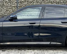 Zunanja slika - BMW Serija 5 - : 520d M-PAKET | ICONIC GLOW | HUD | 360° | KLJUKA | - 7 - Predogledna slika