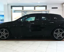 Zunanja slika - Mercedes-Benz A-Razred - 180 AMG LINE-PANORAMA-ALCANTARA-KEYLESS-AMBI-VIDEO - 4 - Predogledna slika