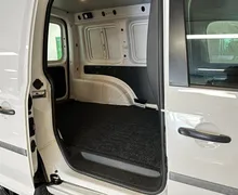 Notranja slika - Volkswagen Caddy - 2.0 TDI - Slovensko poreklo - 1.Lastnik - 77.000km - 11 - Predogledna slika